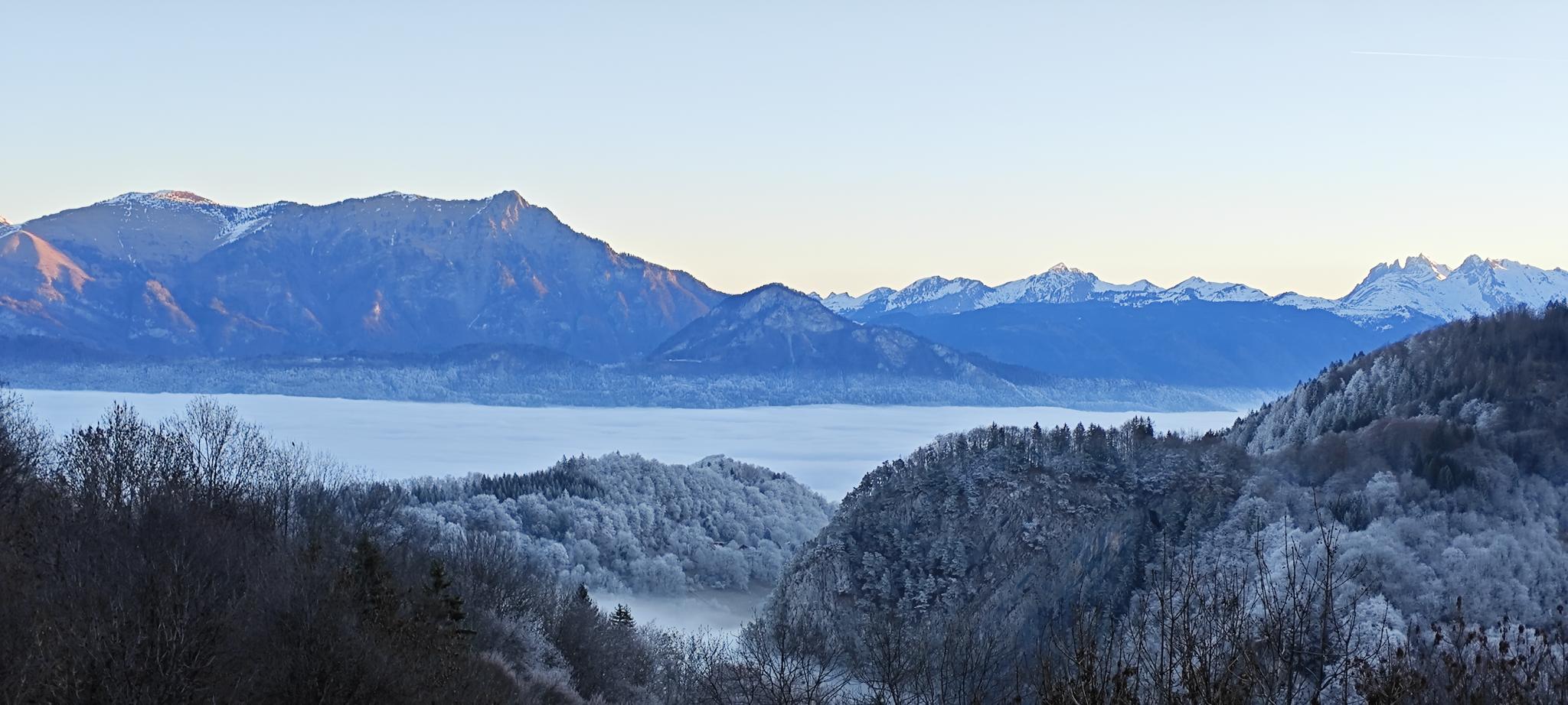 Vue sur la mer de nuages