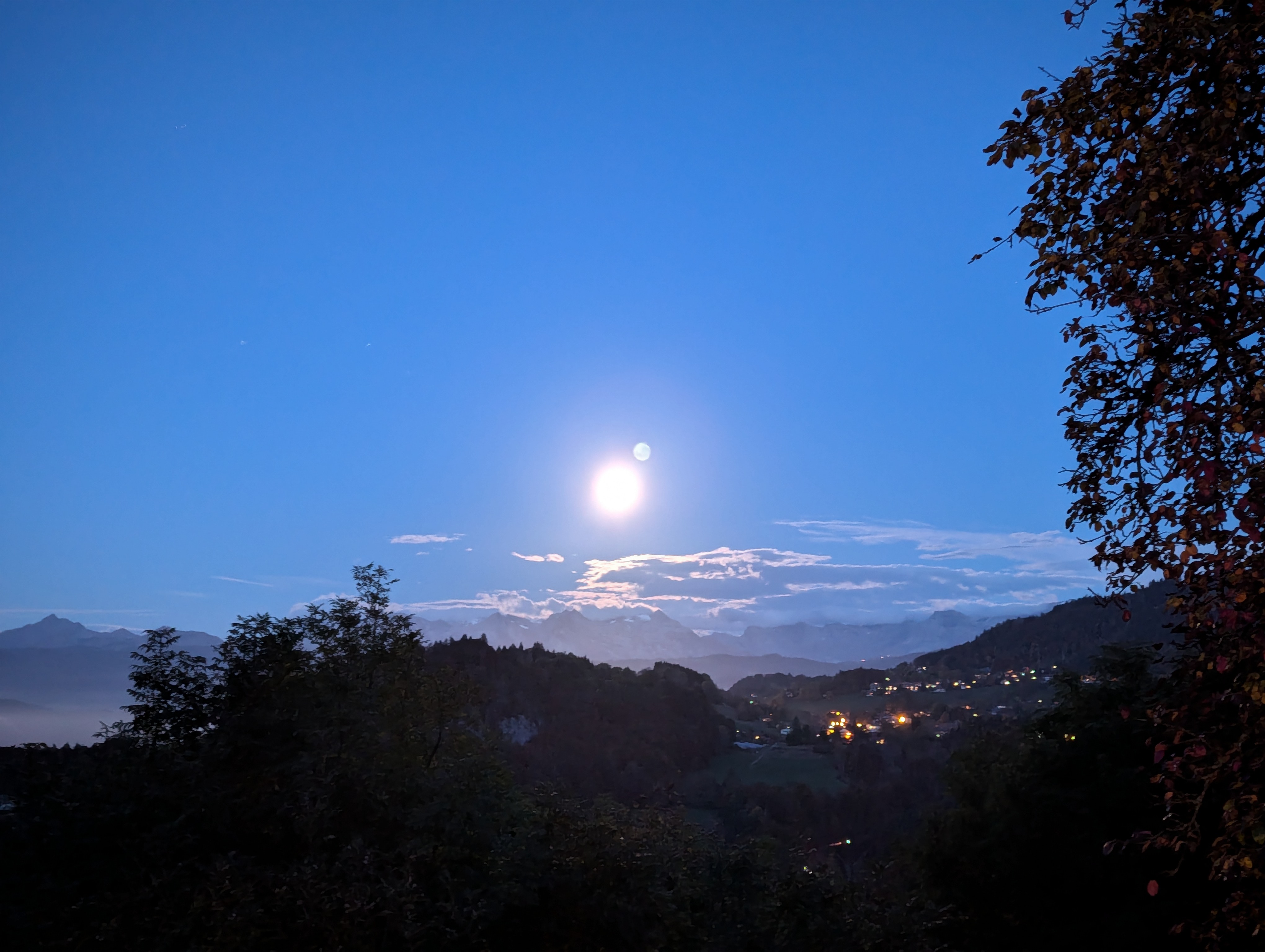Vue dégagée sur les sommets